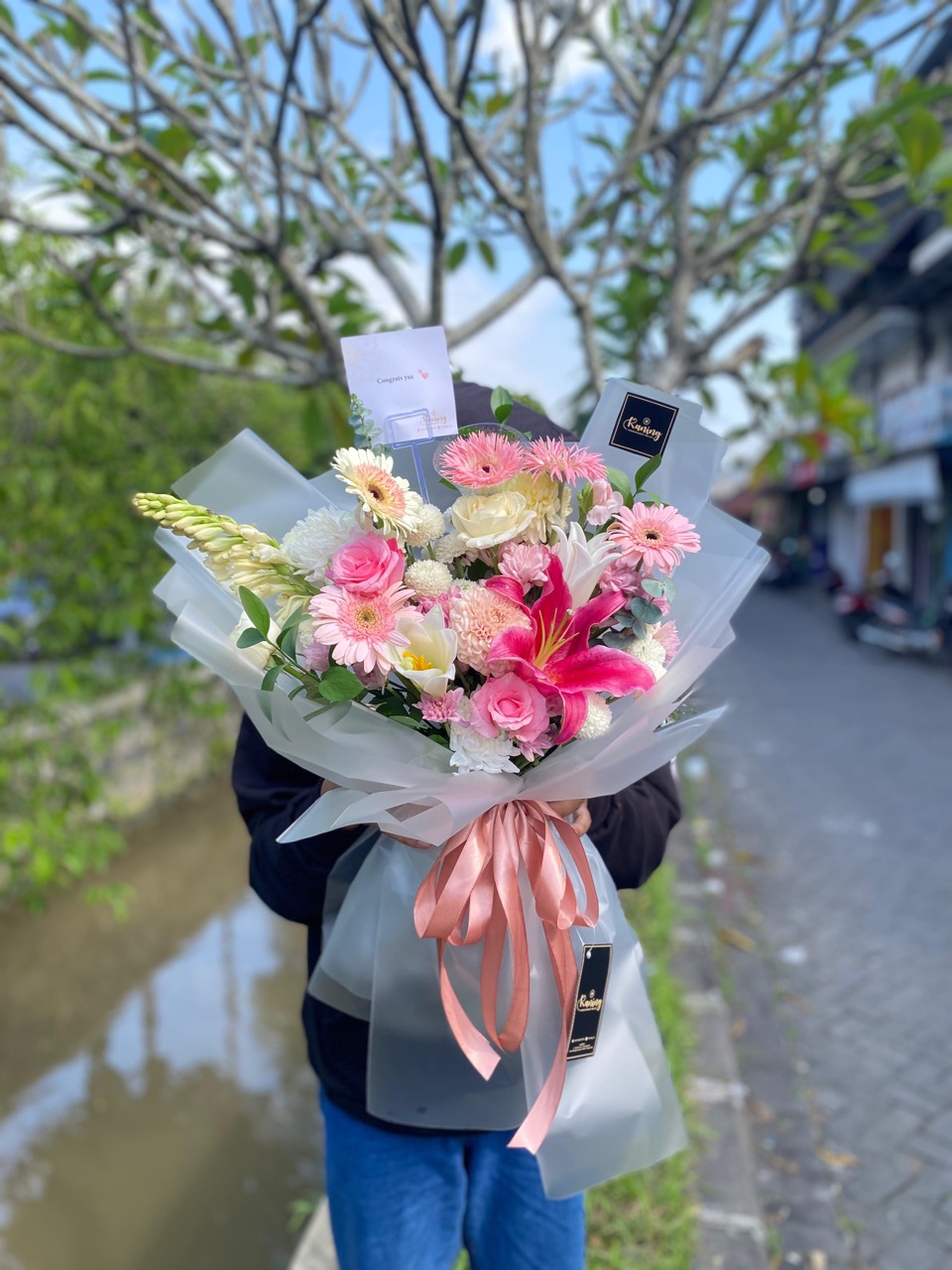 Buket Bunga Fresh Flower BUK-6HHP8 – Buket Fresh Flower
