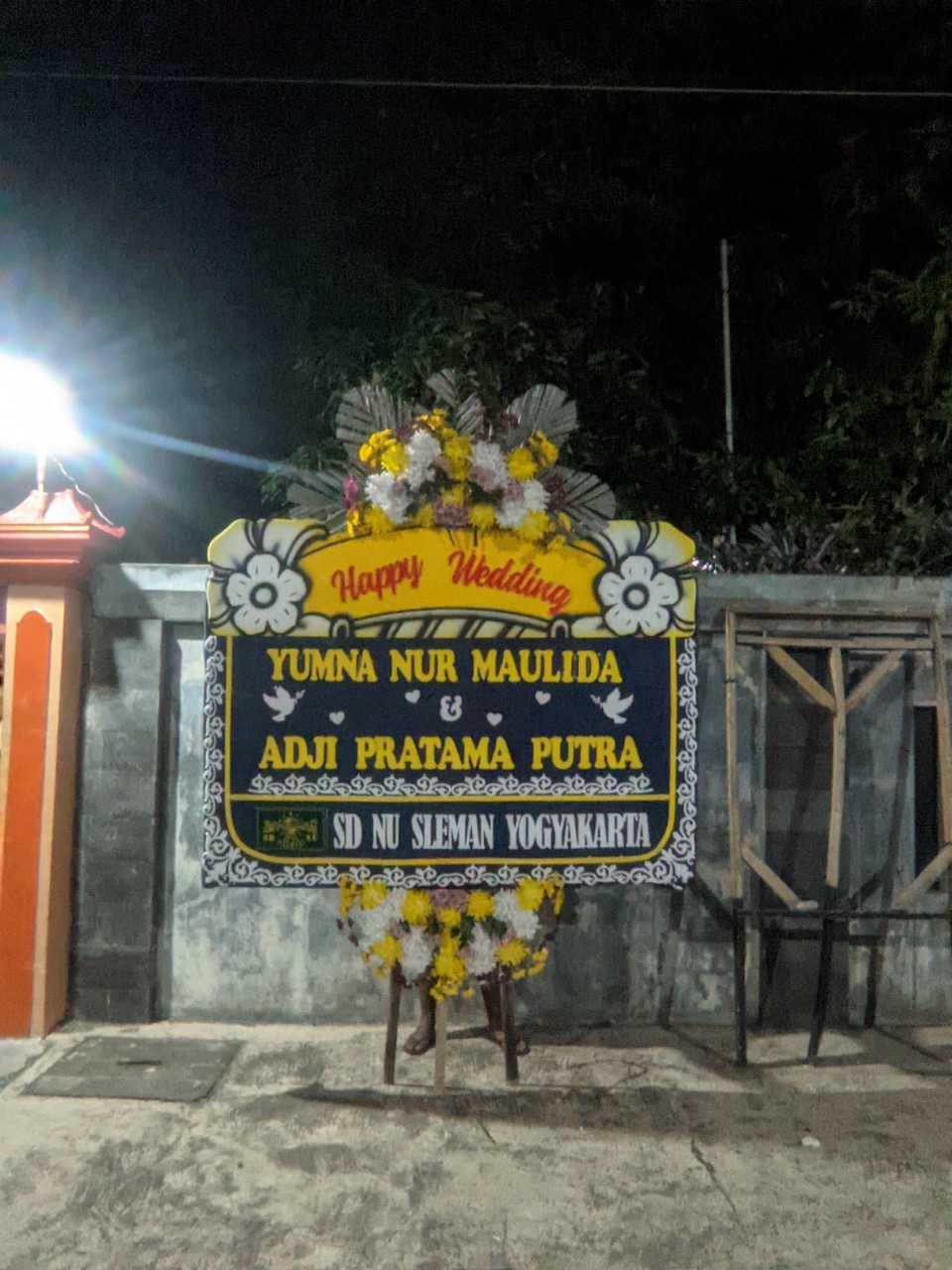 Karangan bunga KAR-NVYV2