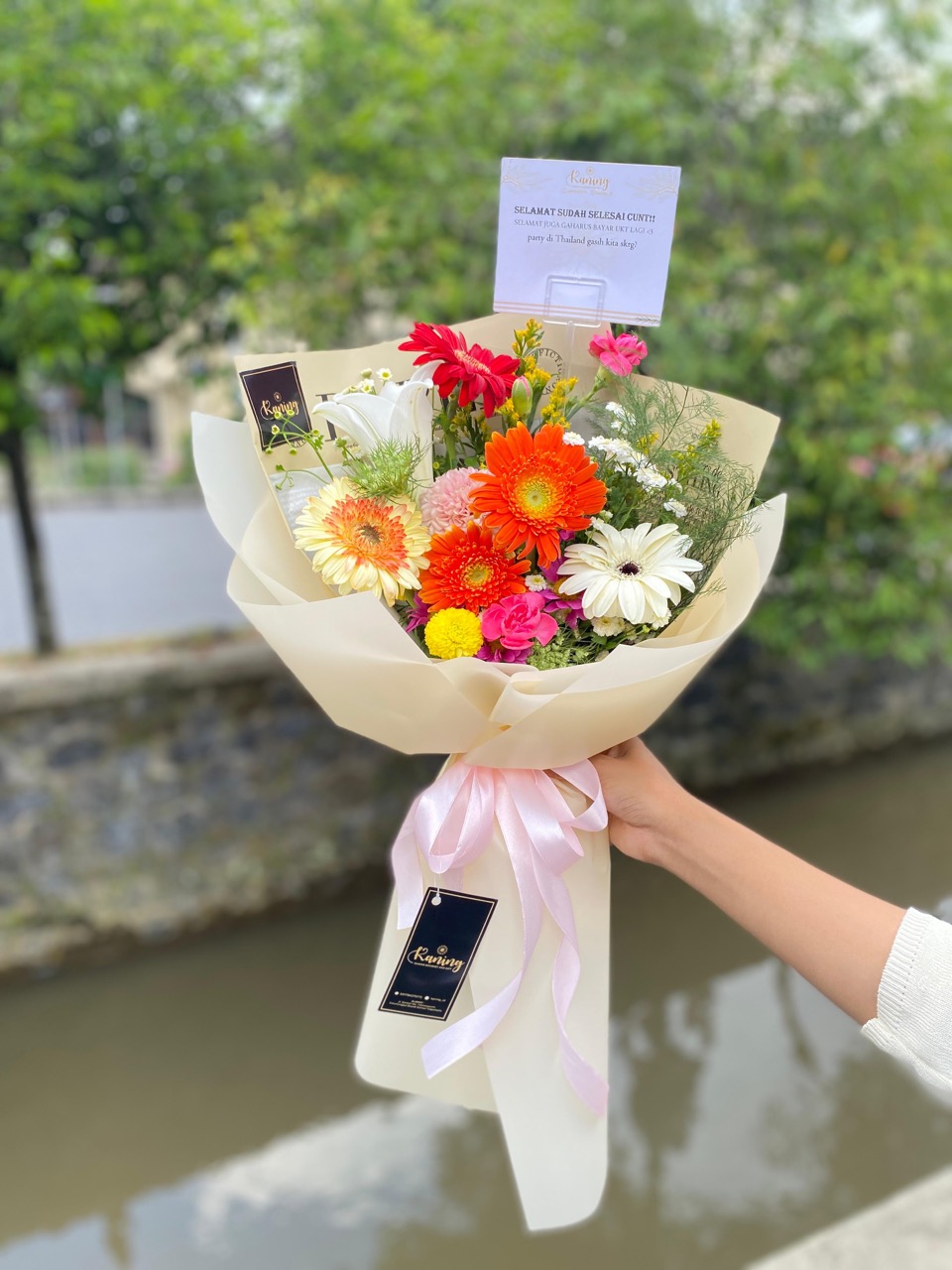 Buket Bunga Fresh Flower Medium BUK-WYEDM